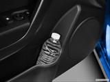  Cup holder prop (tertiary) photo